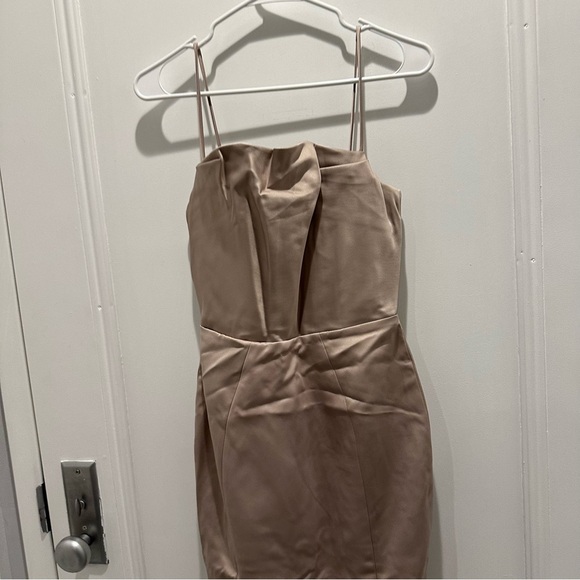 HOUSE OF CB 'Violette' Blush Satin Fishtail Gown - Picture 10 of 15